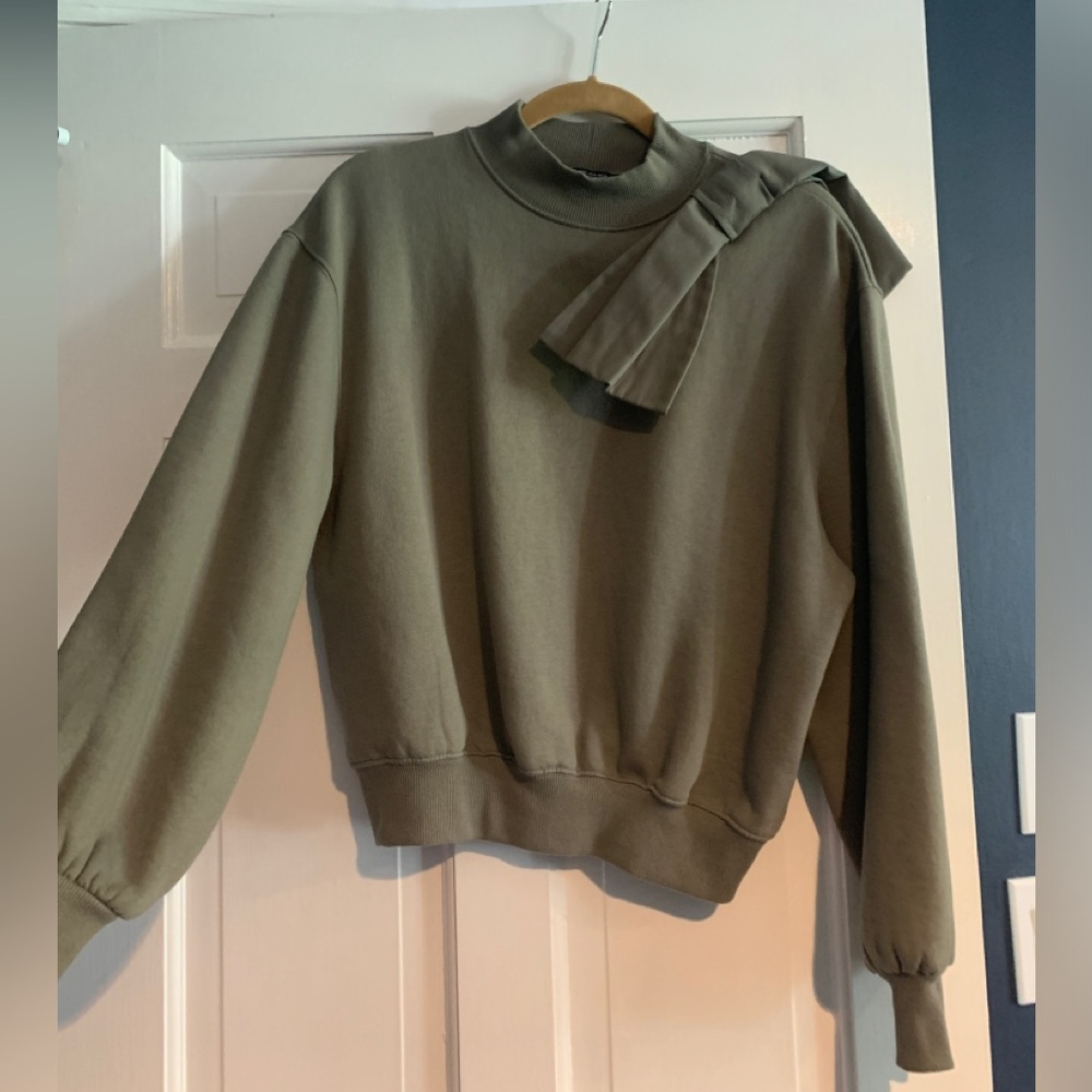 Zara Bow Sweatshirt Small